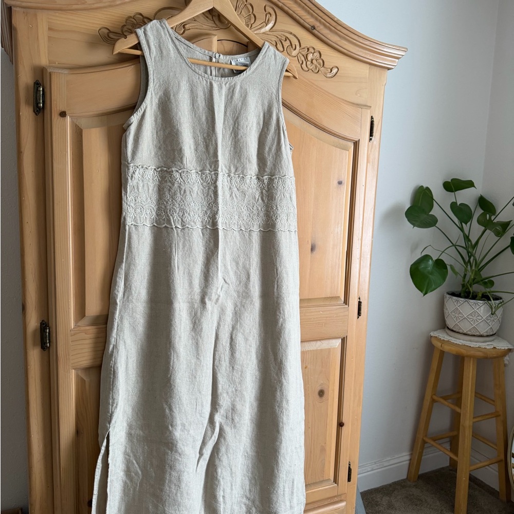 Eileen West Linen Maxi Dress with Lace Waist Detail